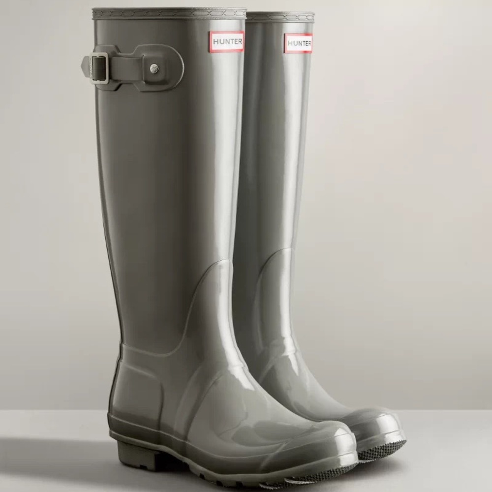 Hunter Women's Original Tall Gloss Rain Boots